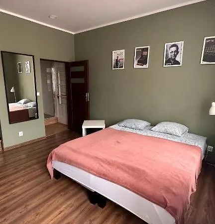 Na Everescie W Scislym Centrum Ul Dworcowa 10 Parking Gratis! *