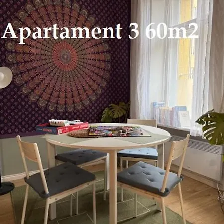 Na Everescie W Scislym Centrum Ul Dworcowa 10 Parking Gratis! アパート