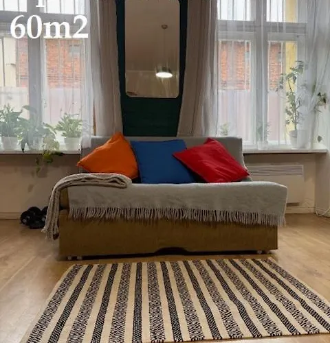 Na Everescie W Scislym Centrum Ul Dworcowa 10 Parking Gratis!